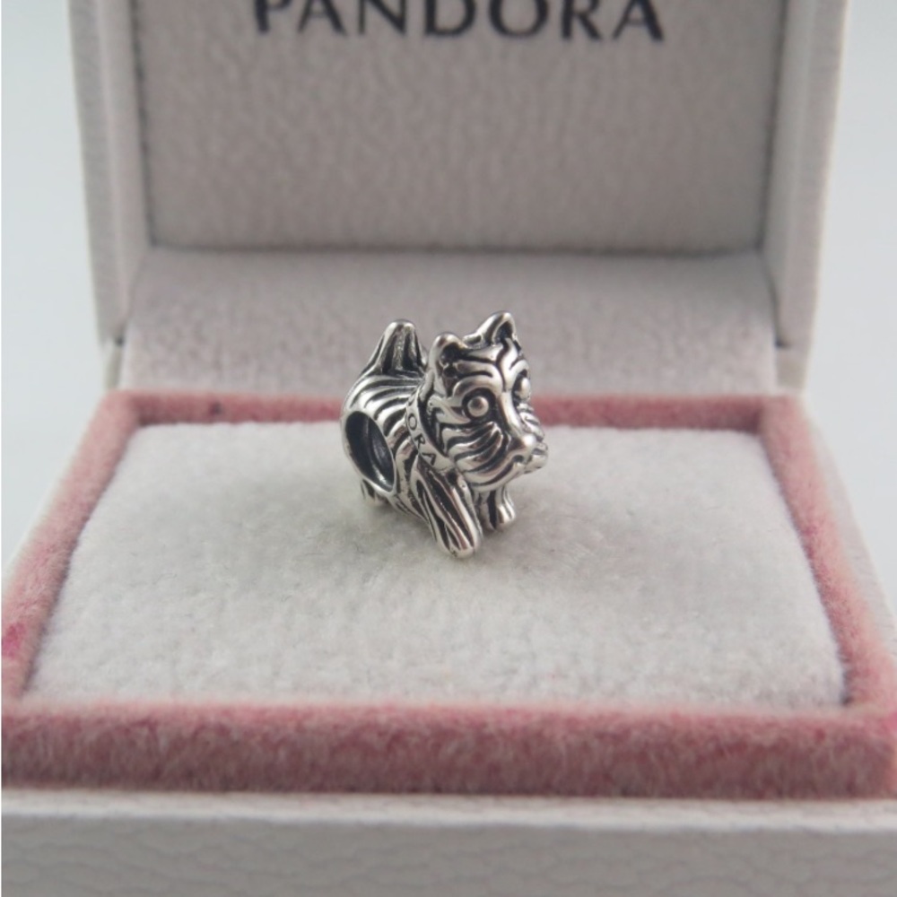 Pandora Scottish terrier dog charm